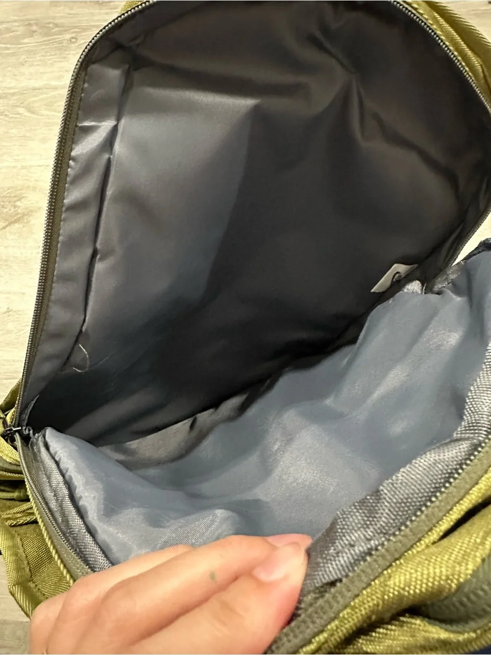 BG33 NWT Nike Sportswear RPM Backpack 26L Olive Green